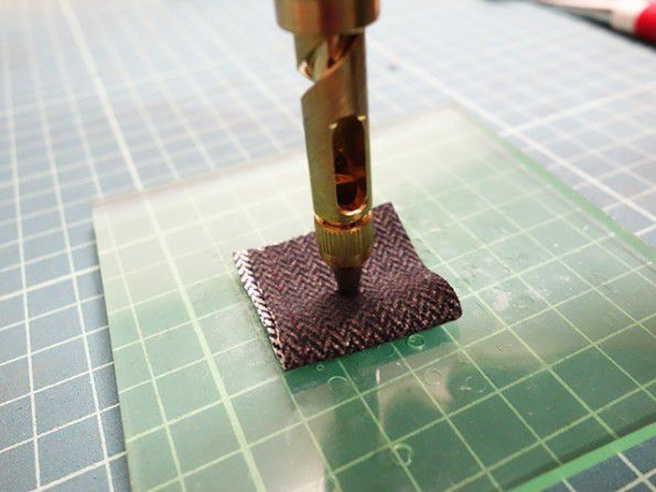 スクリューポンチ