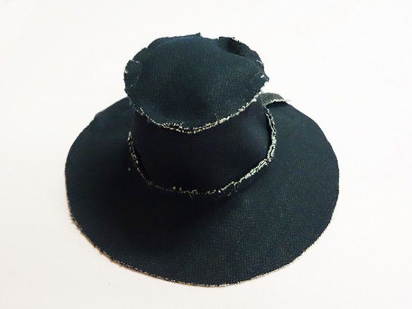 帽子の裏側