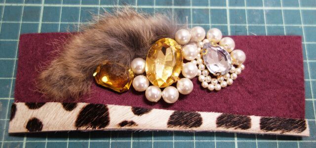 ビジューをつける