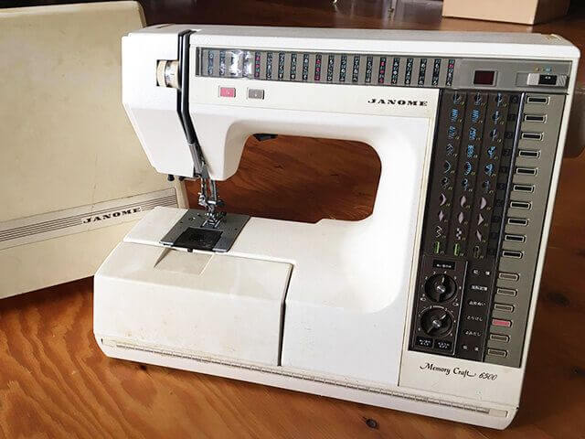 鉄のポータブルミシン