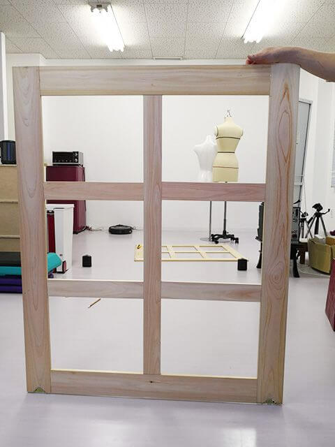 二重窓の枠が完成