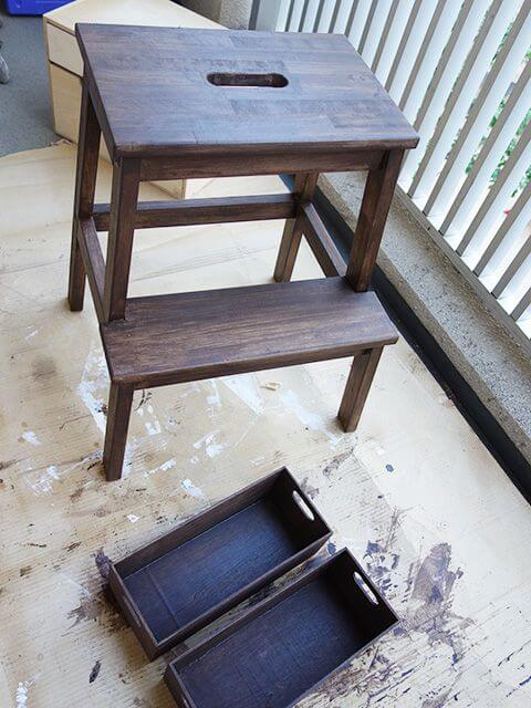 塗装済みの木材