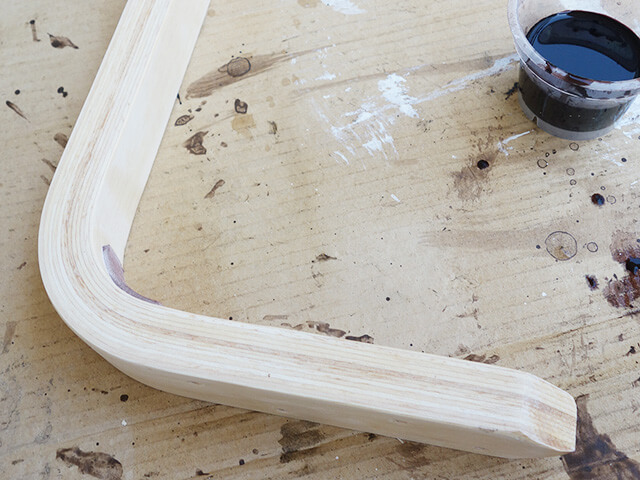 椅子の脚を分解