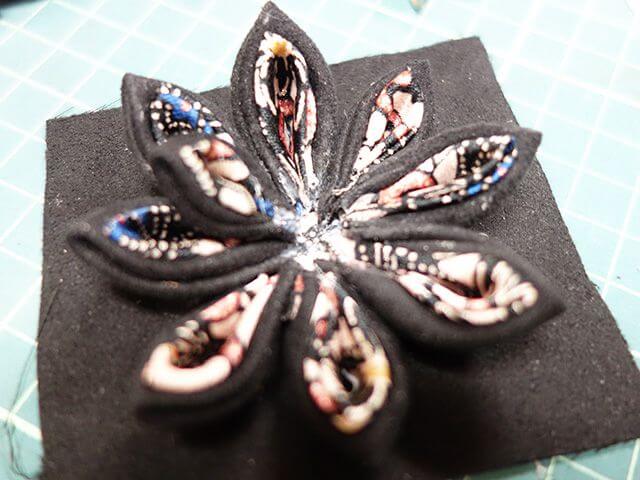 着物リメイクつまみ細工