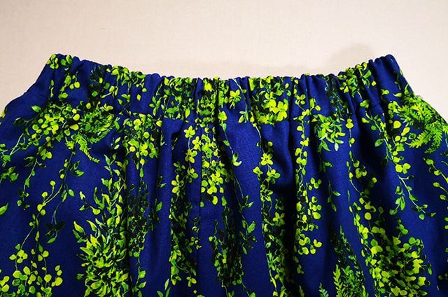 ギャザーのはいったウエスト