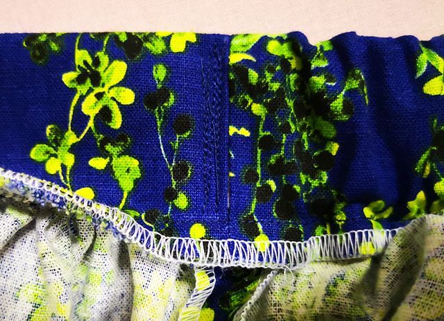 ウエストベルトを縫い付ける