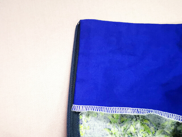 見返しを表に返す