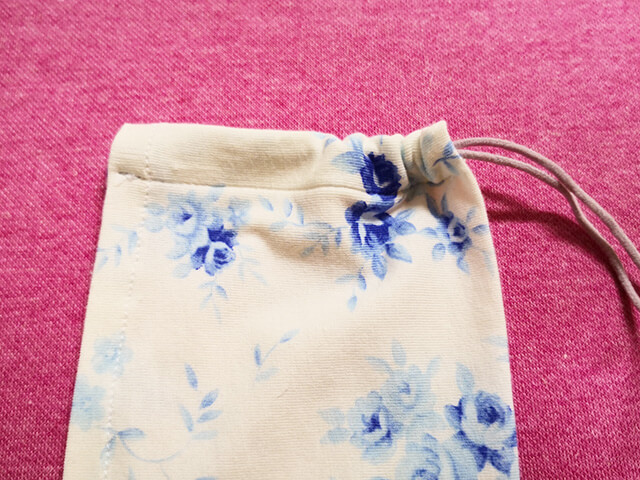 マスク用ゴムを通す