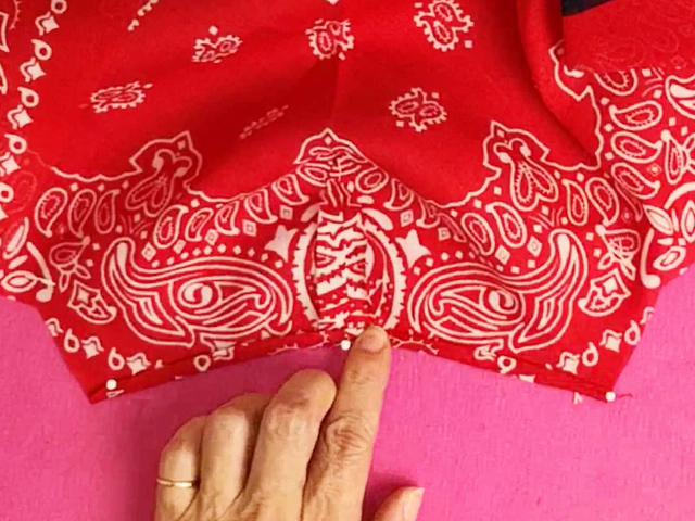 マスクを三つ折り