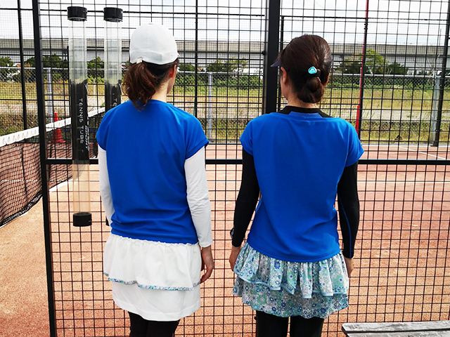 ブルーのテニスウェア