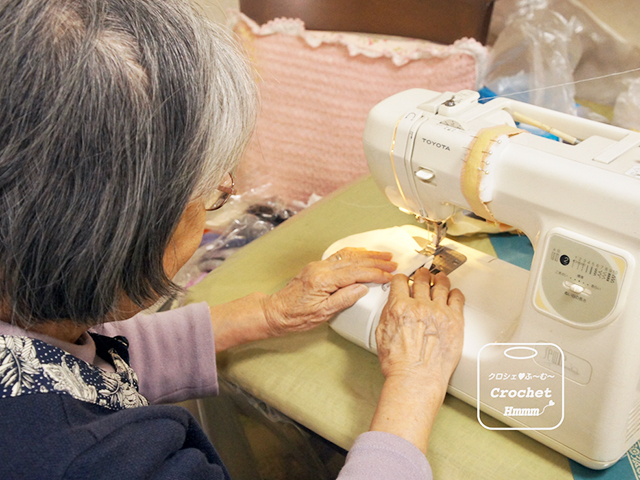 お母様の手仕事