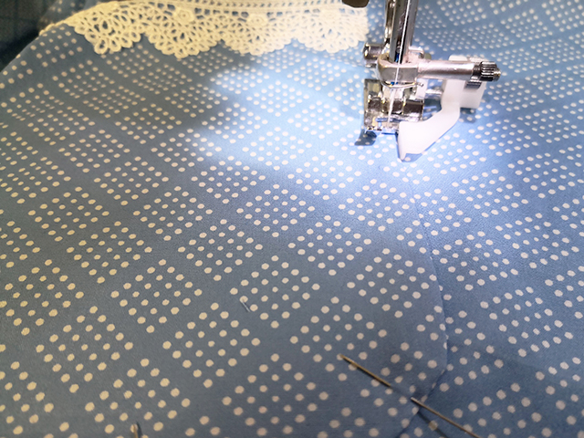 最初のステッチ