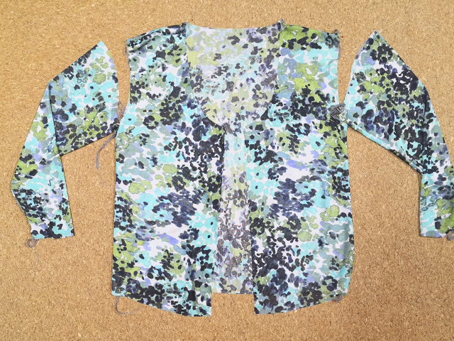 カーディガンのパーツ